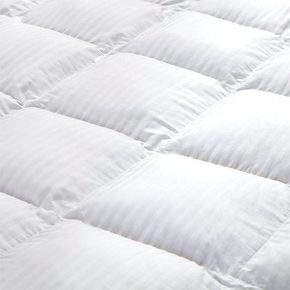 Luxurious All-Season Goose Down Feather Fiber Comforter Duvet Insert, Exquisite California King White Stripe Design, Premium Baffle Box, 100% Cotton Down Proof Fabric, 75 oz. Fill Weight