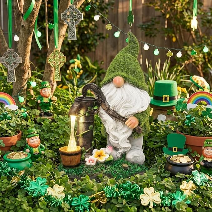 TERESA'S COLLECTIONS Garden Outdoor Decor, Garden Gnomes Decor with Solar Lights, St Patricks Decorations for Outdoor Decor, Waterproof Resin Decorations for Porch Patio, Gift for Dad and Mom, 9"