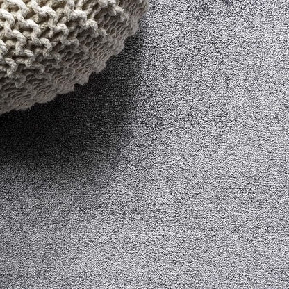 JONATHAN Y Haze Solid Low-Pile Gray Indoor Area Rug 4x6, Coastal,Bohemian,Minimalist,Classic, Easy-Cleaning for Living Room,Bedroom,Kitchen,Pet Friendly,Non-Shedding (SEU100A-4)
